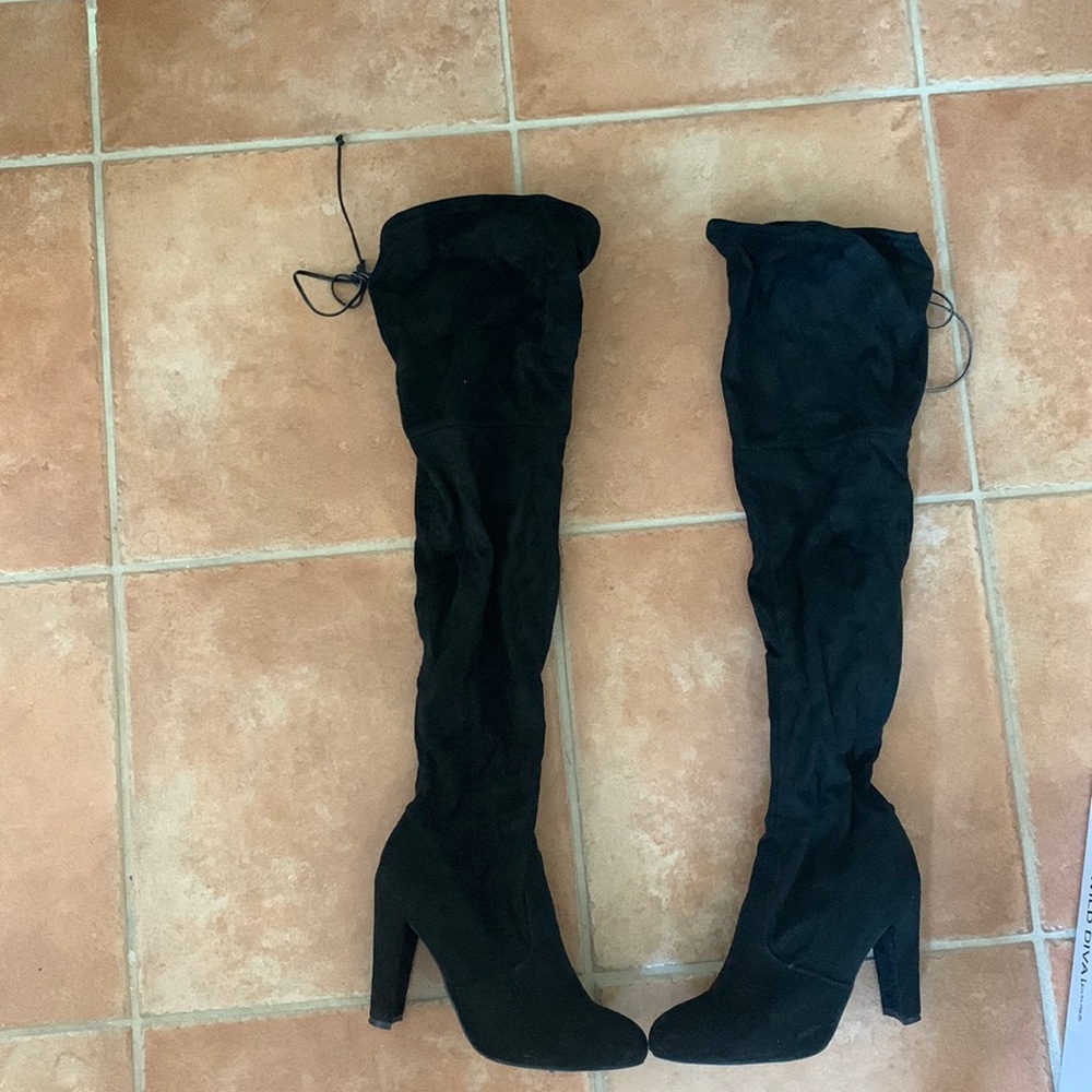 Wild Diva Lounge Size 7 Suede Thigh High Boots